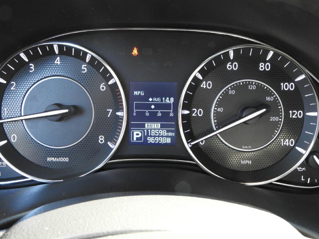 2017 Nissan Armada Image 11