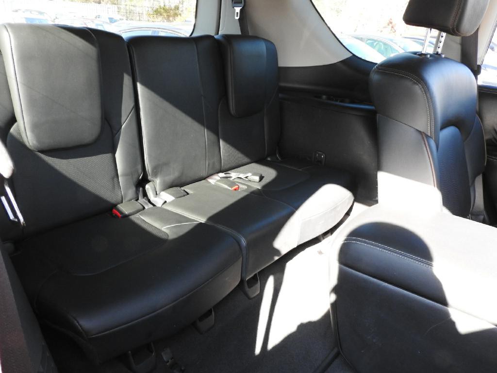 2017 Nissan Armada Image 12
