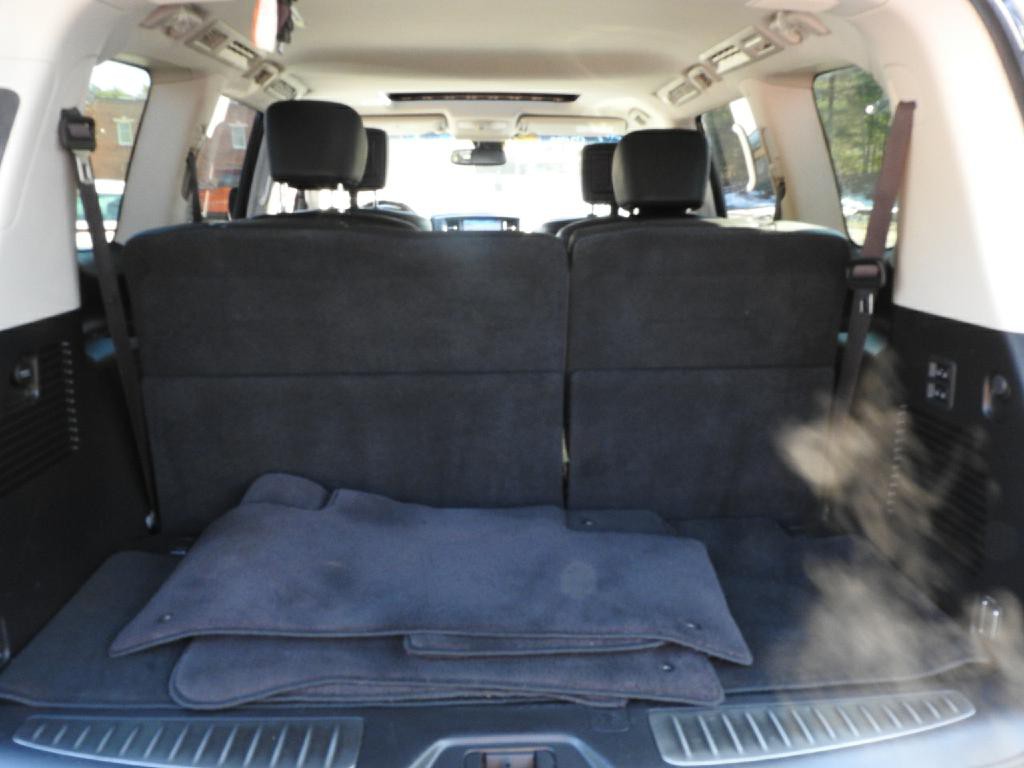 2017 Nissan Armada Image 13