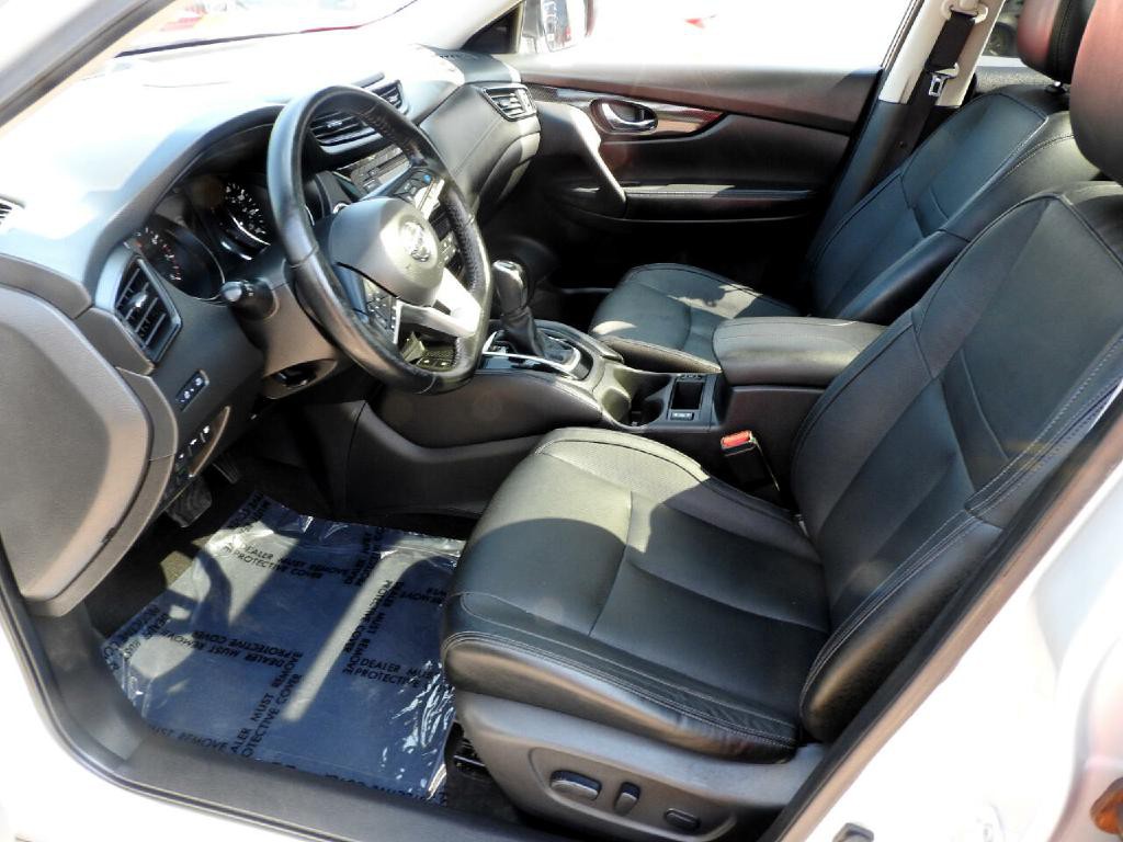 2018 Nissan Rogue Image 6