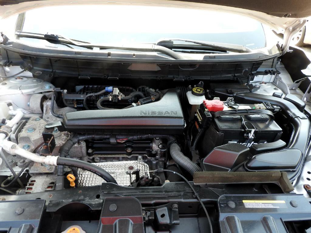 2018 Nissan Rogue Image 17