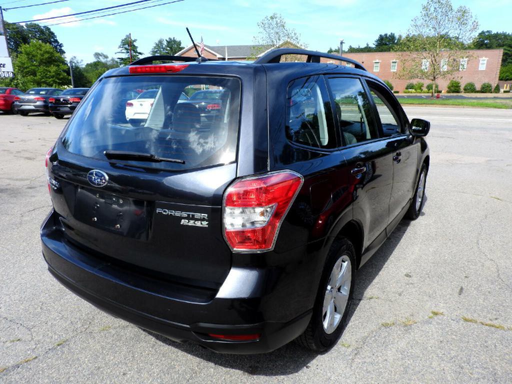 2015 Subaru Forester Image 4