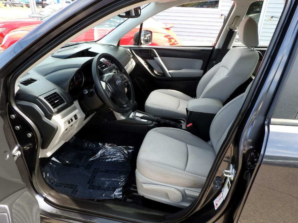 2015 Subaru Forester Image 6