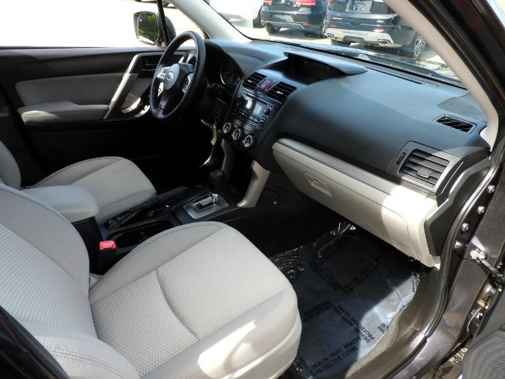 2015 Subaru Forester Image 7