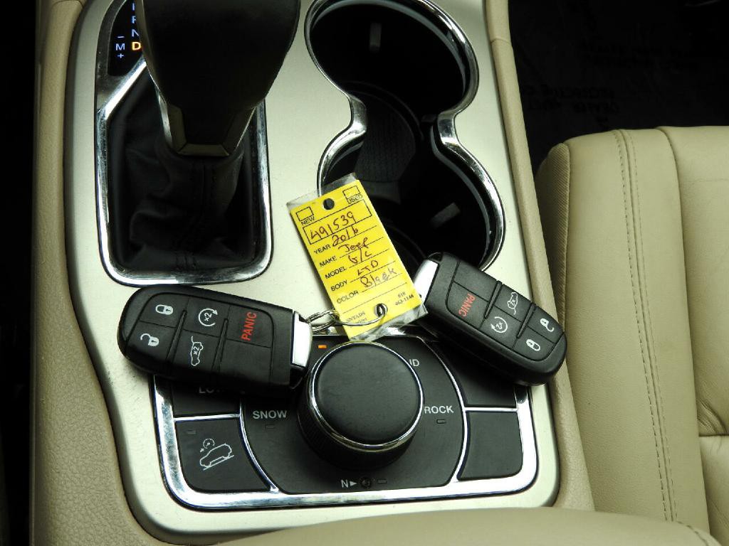 2016 Jeep Grand Cherokee Image 13