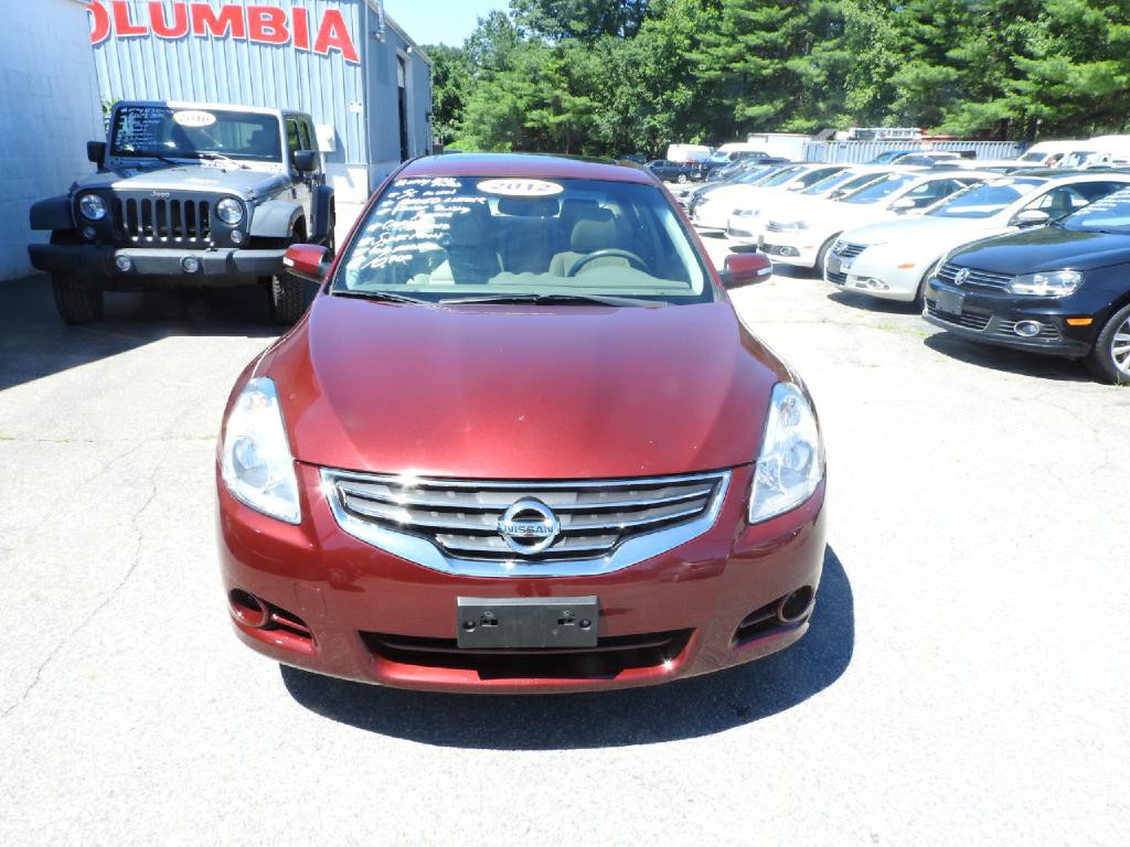 2012 Nissan Altima Image 2