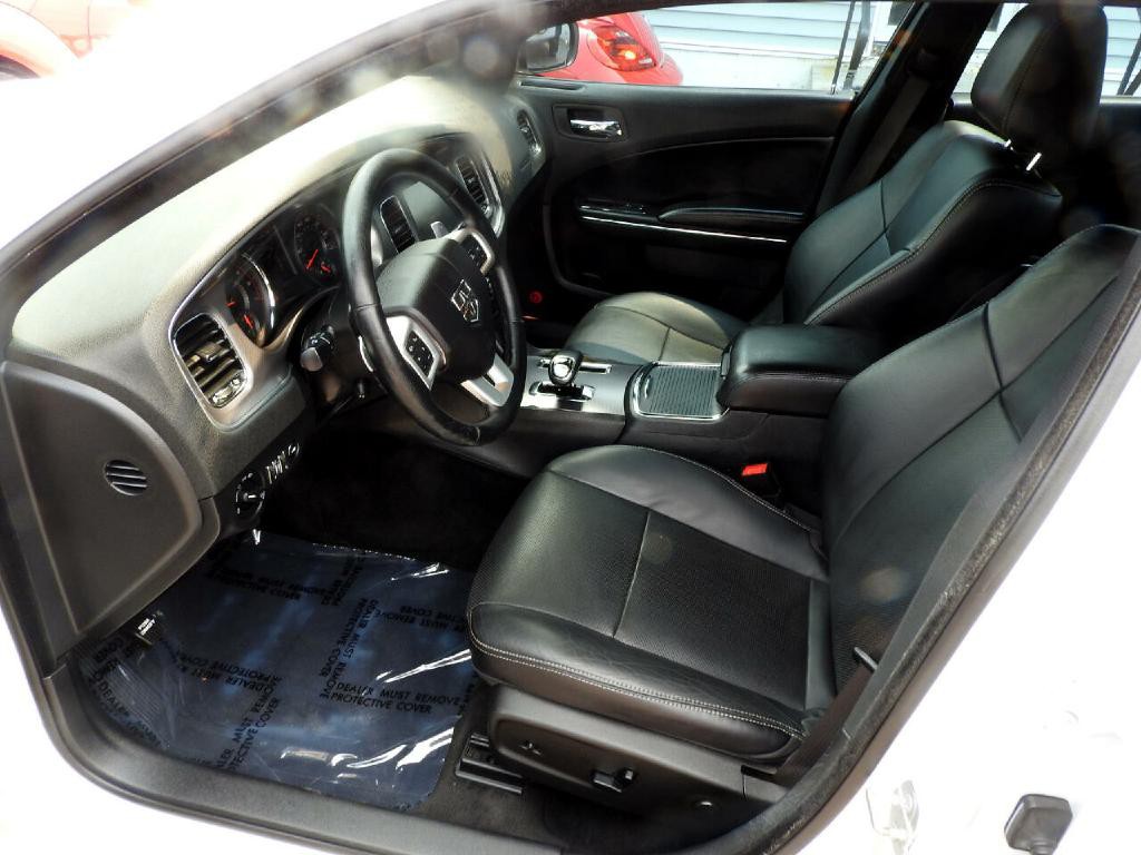 2014 Dodge Charger Image 7