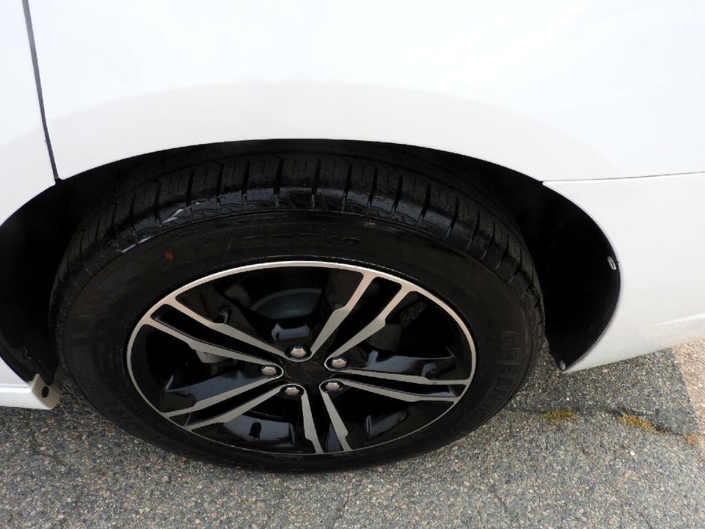 2014 Dodge Charger Image 22