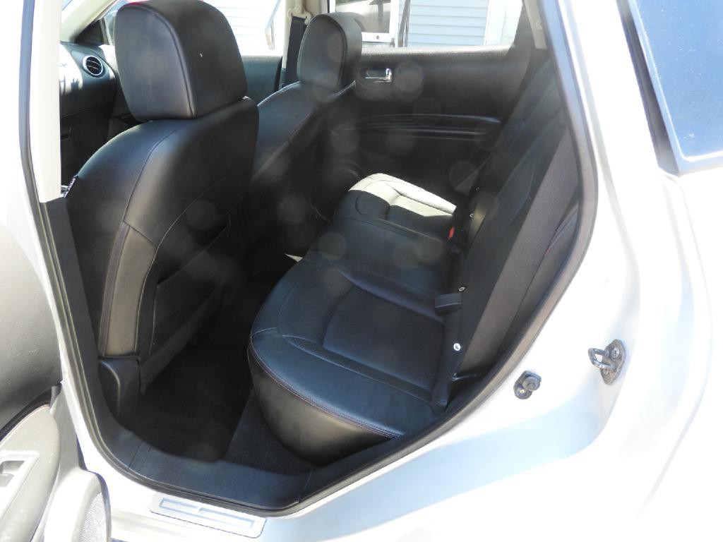 2012 Nissan Rogue Image 10