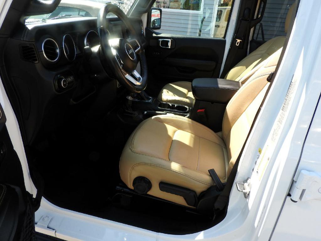 2019 Jeep Wrangler Image 9