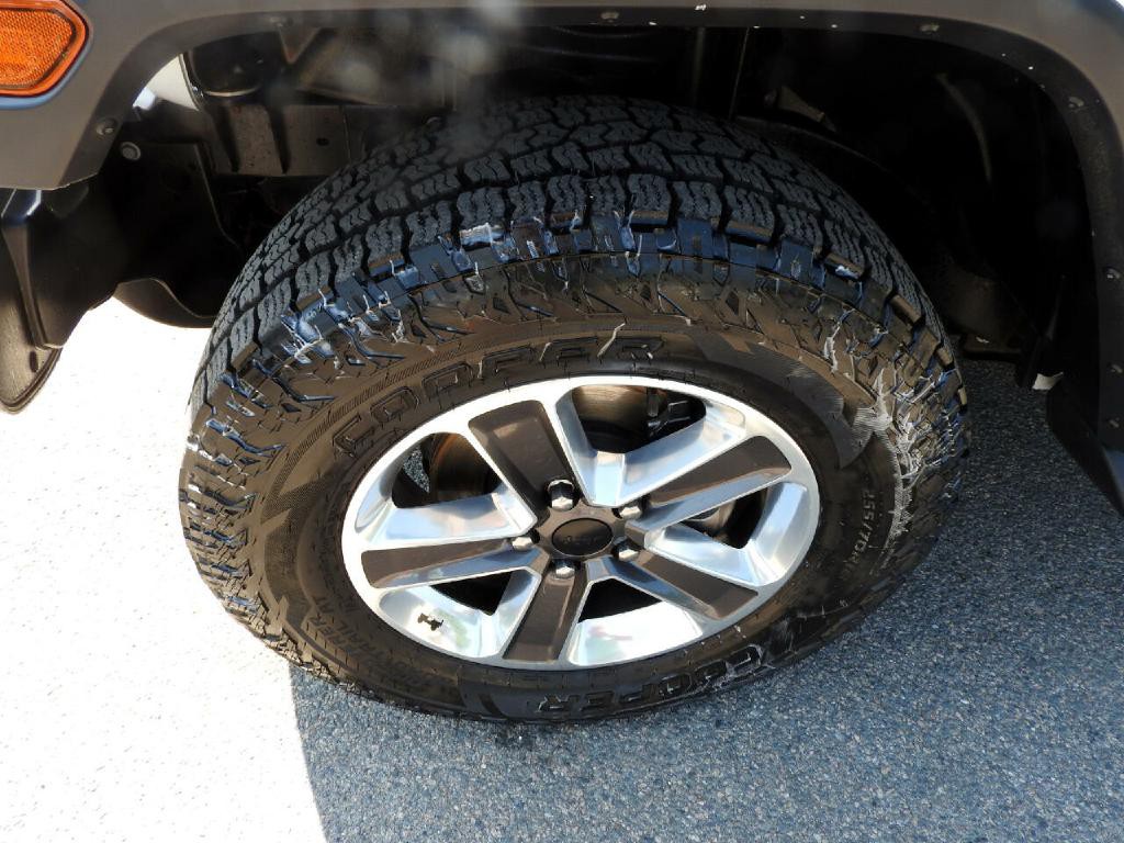 2019 Jeep Wrangler Image 18