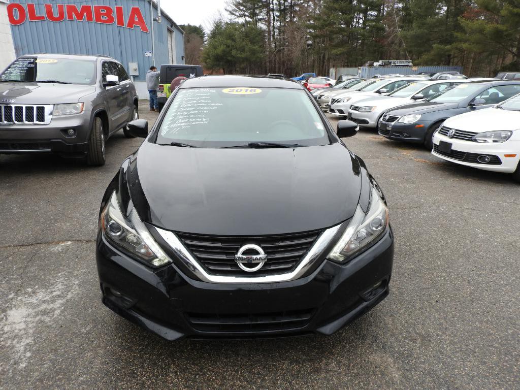 2016 Nissan Altima Image 2