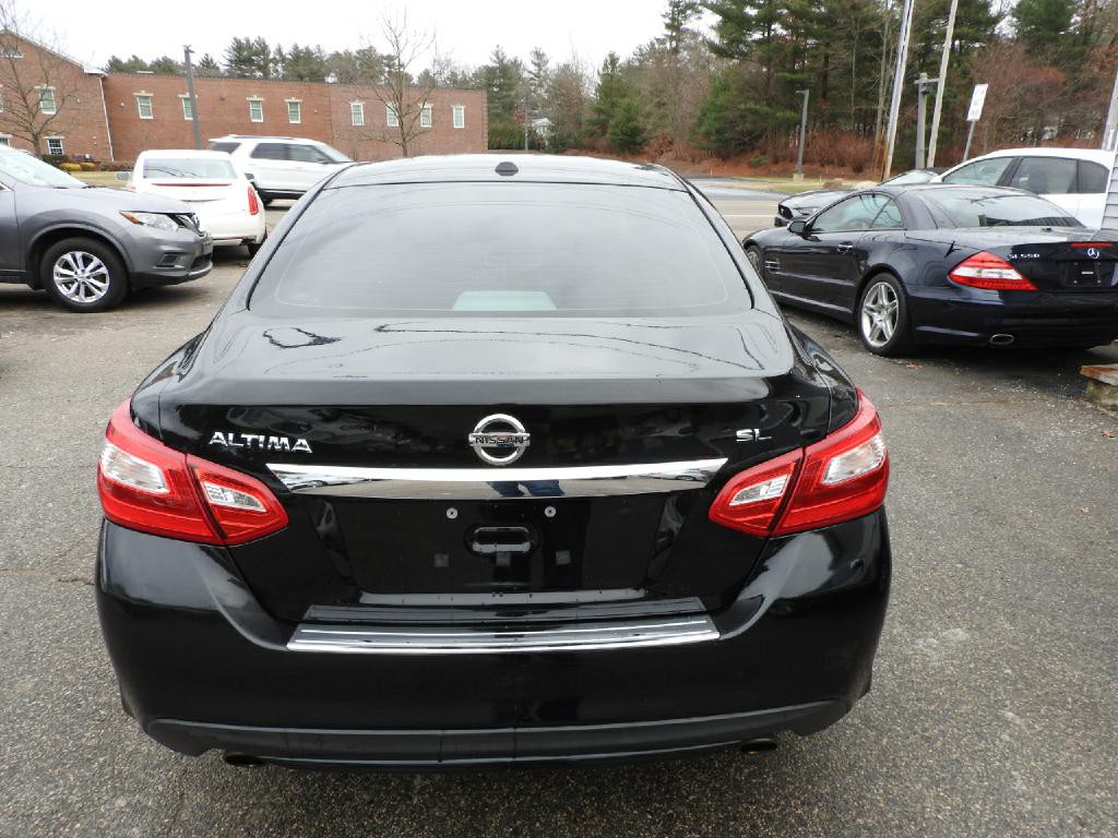 2016 Nissan Altima Image 6