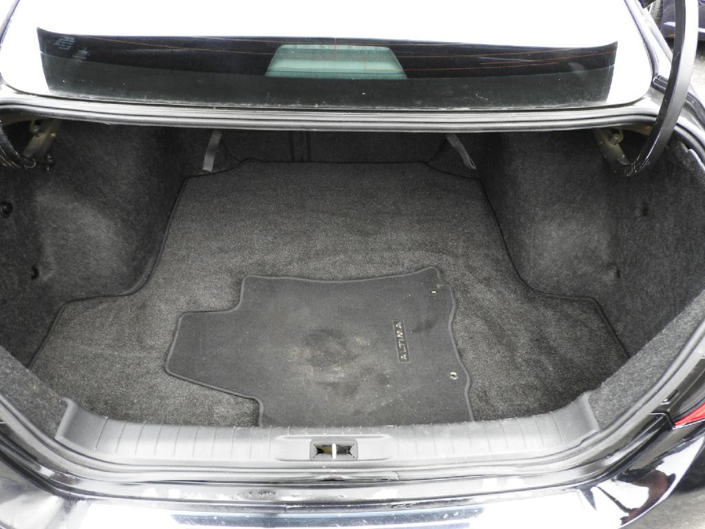 2016 Nissan Altima Image 13