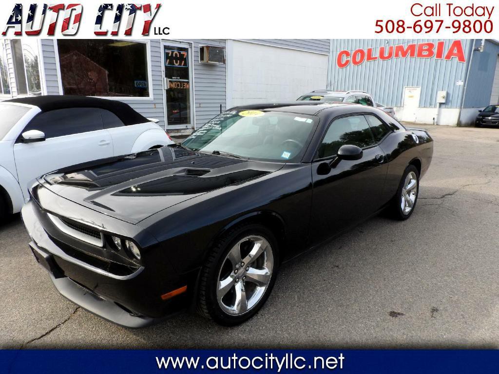 2014 Dodge Challenger Image 1