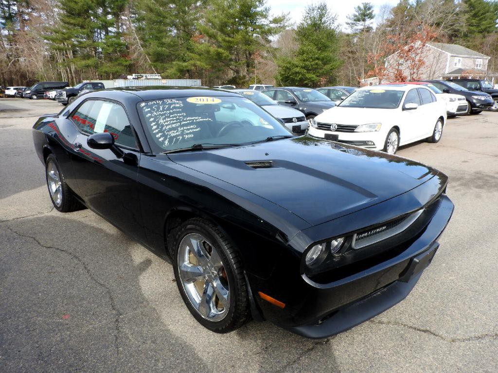 2014 Dodge Challenger Image 3
