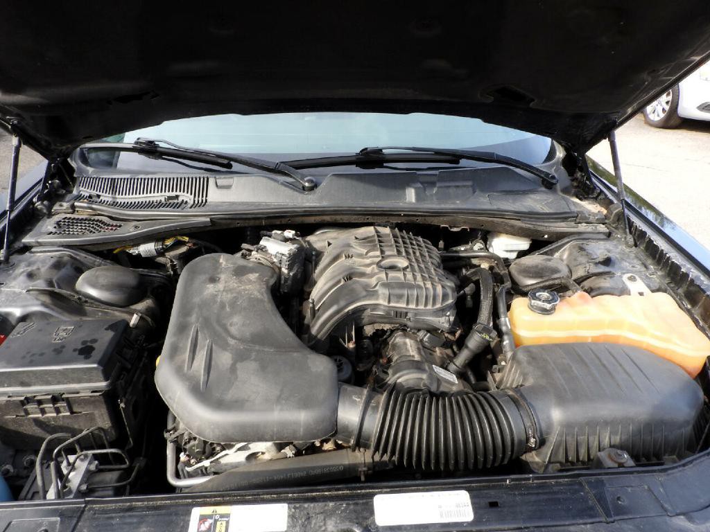 2014 Dodge Challenger Image 14