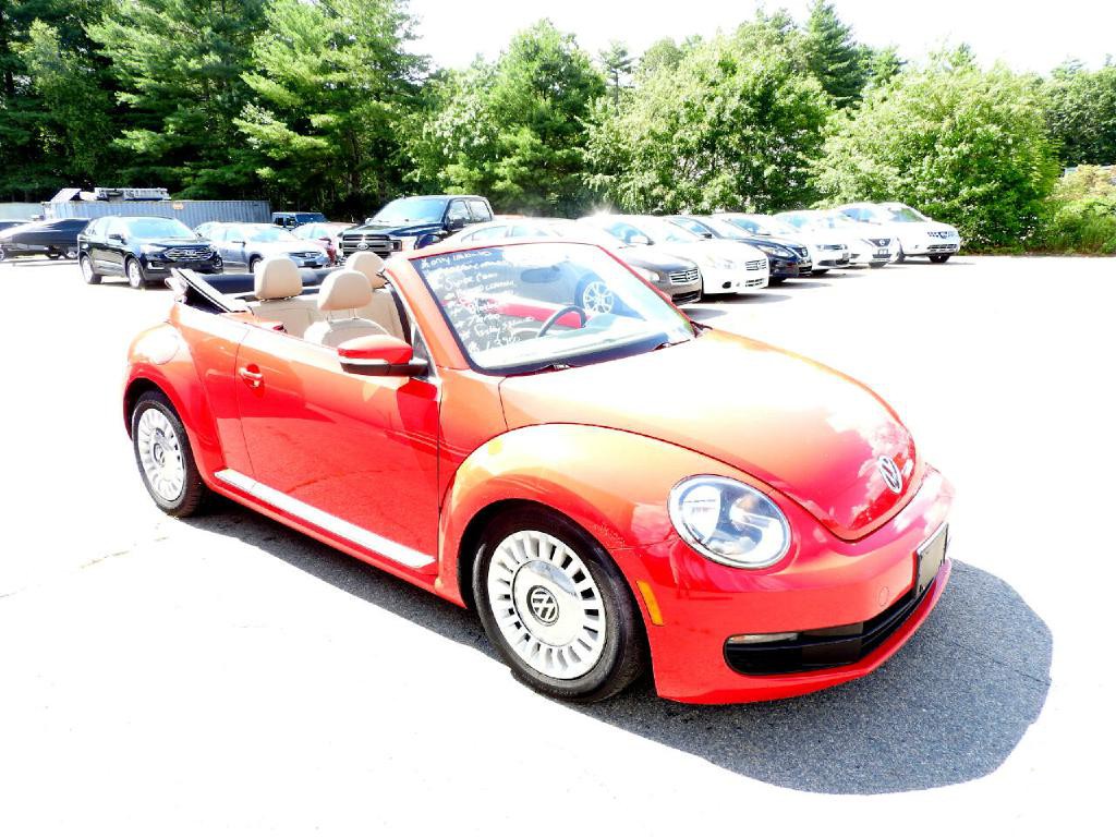 2015 Volkswagen Beetle Image 4