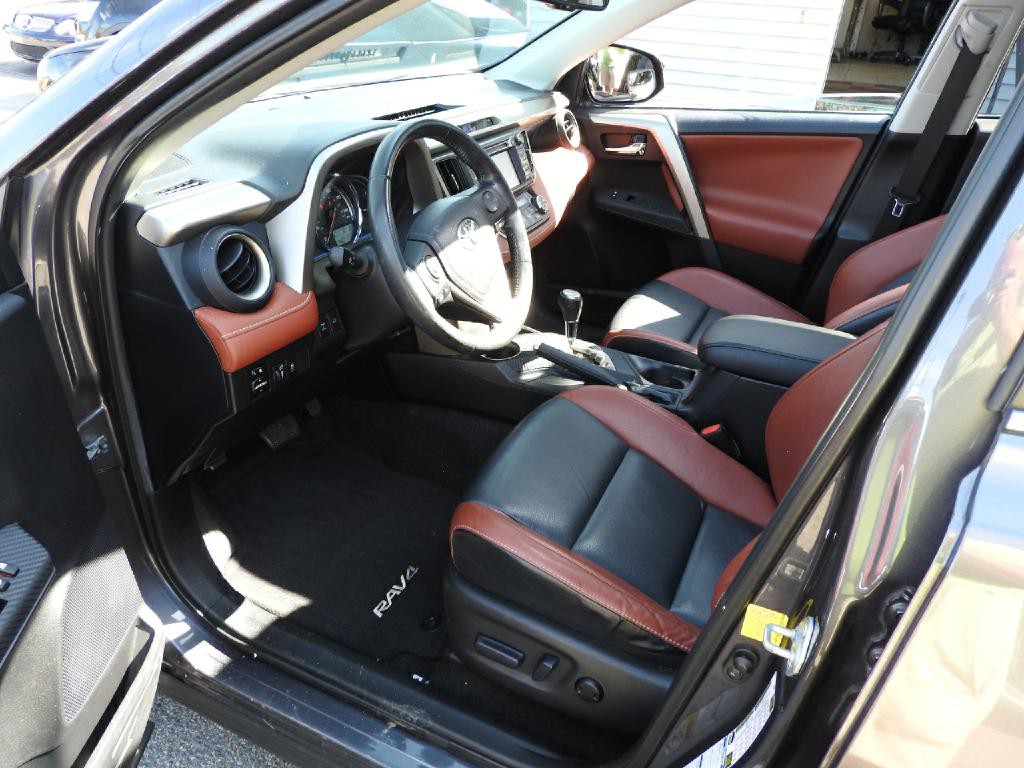 2014 Toyota Rav4 Image 7
