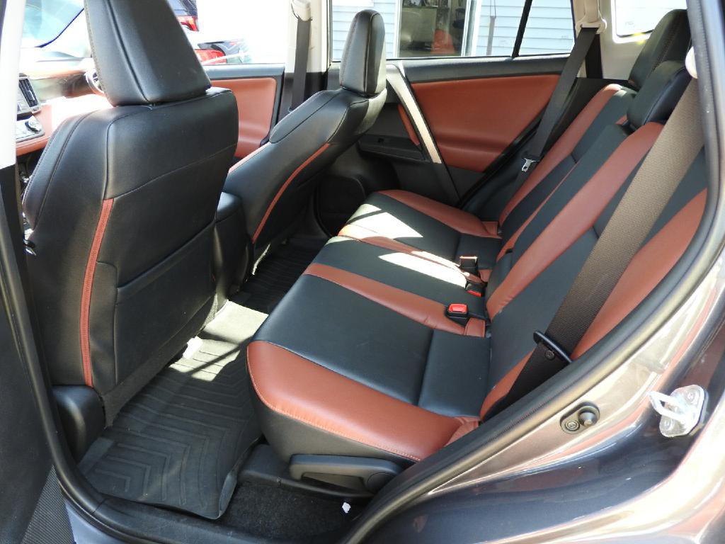 2014 Toyota Rav4 Image 8