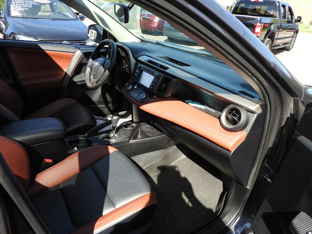 2014 Toyota Rav4 Image 9