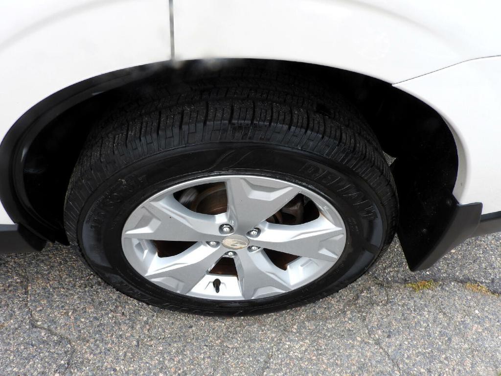 2015 Subaru Forester Image 19