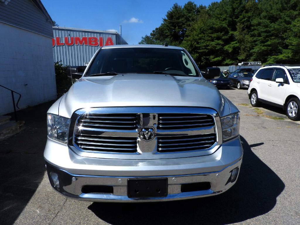 2017 RAM 1500 Image 3