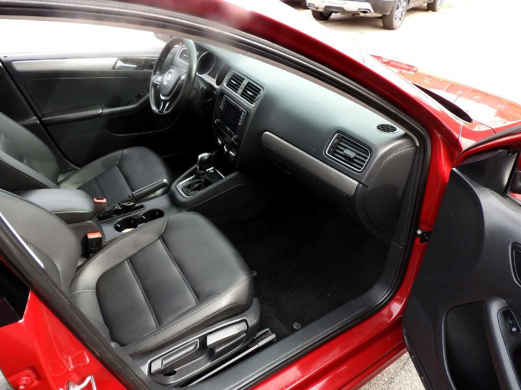 2017 Volkswagen Jetta Image 8