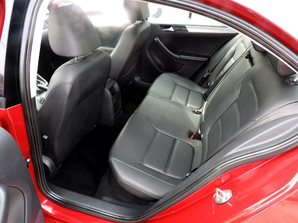 2017 Volkswagen Jetta Image 9