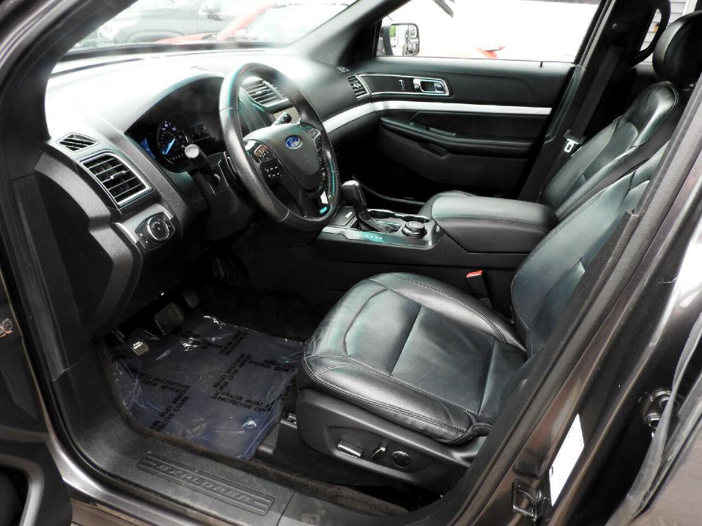 2016 Ford Explorer Image 6
