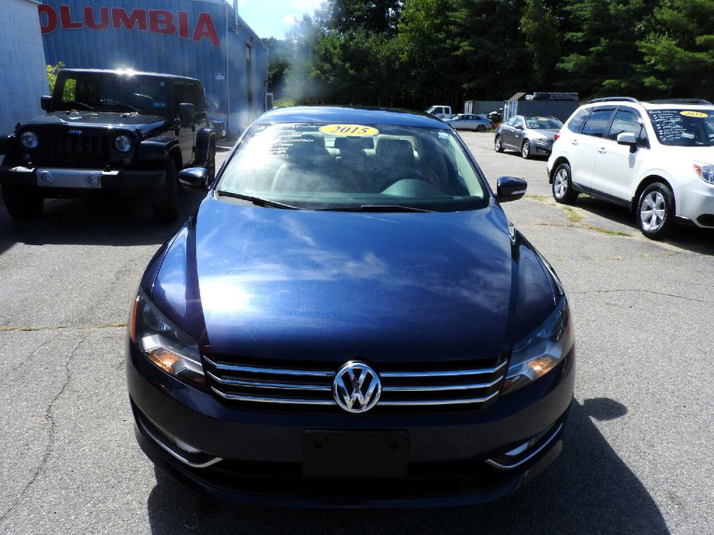 2015 Volkswagen Passat Image 2