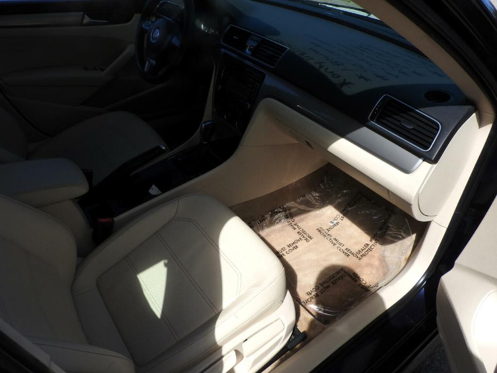 2015 Volkswagen Passat Image 7