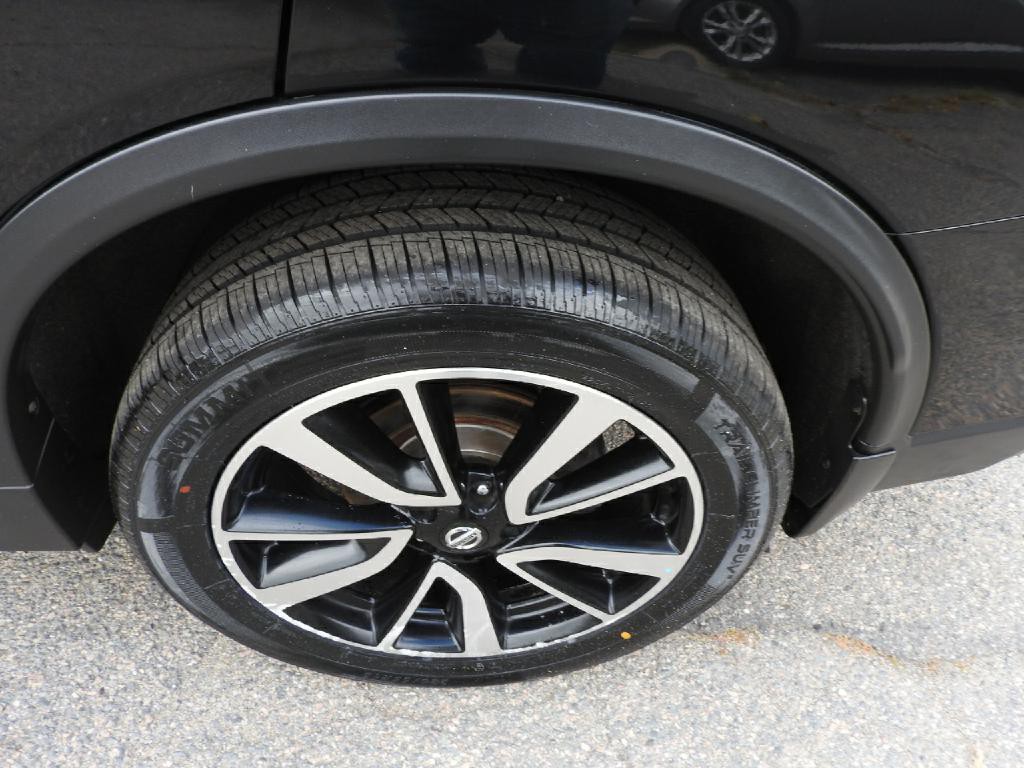 2018 Nissan Rogue Image 21