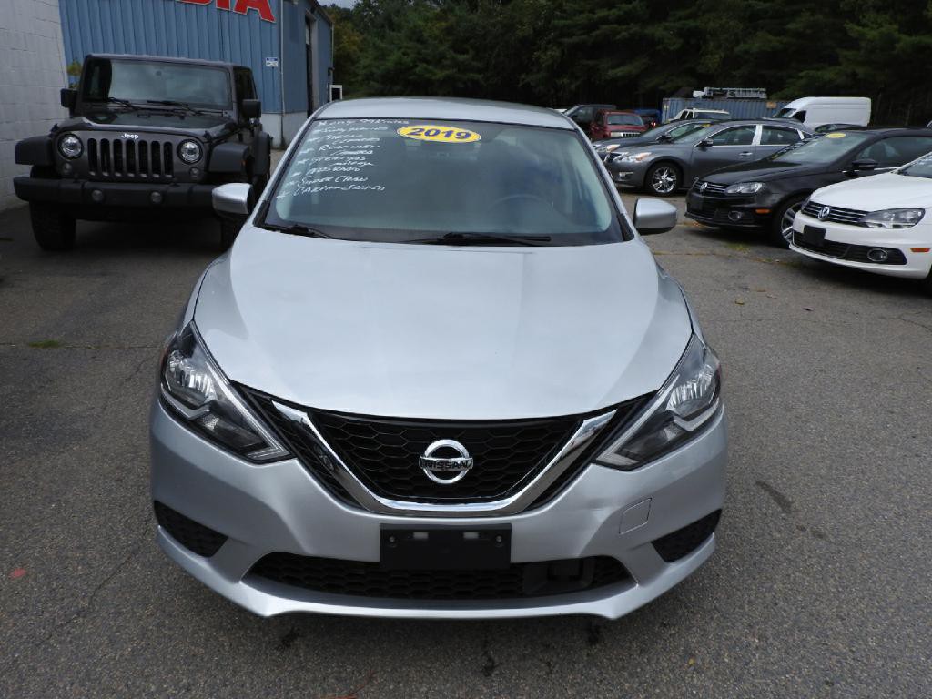 2019 Nissan Sentra Image 2