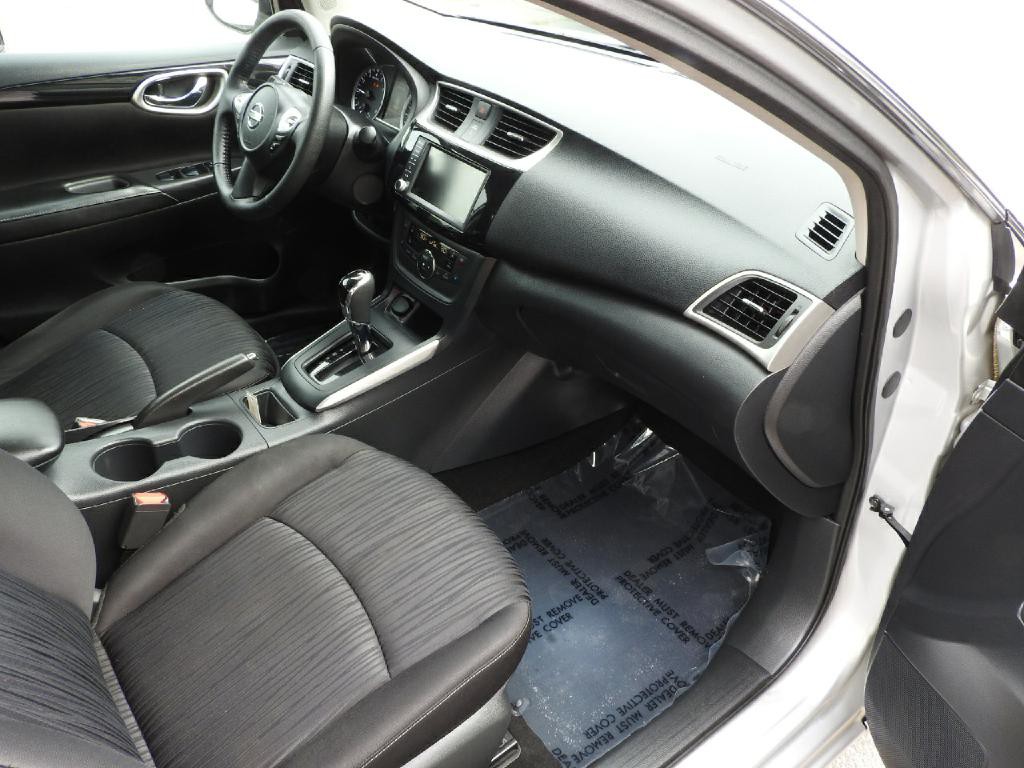 2019 Nissan Sentra Image 9