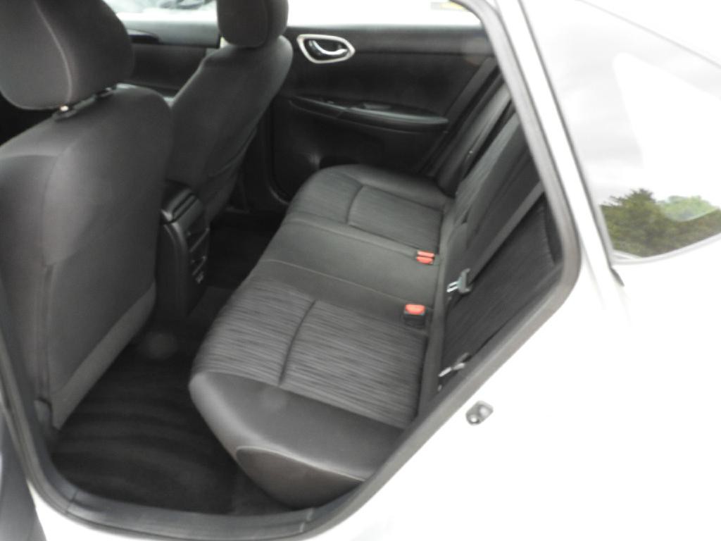 2019 Nissan Sentra Image 10