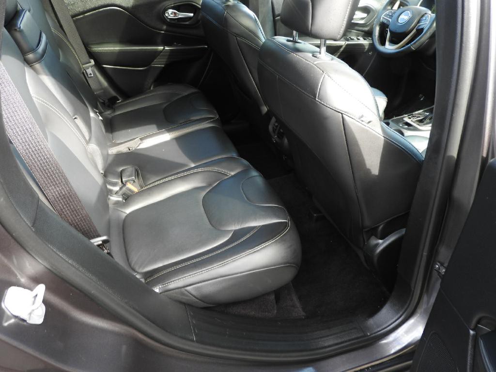 2016 Jeep Cherokee Image 7
