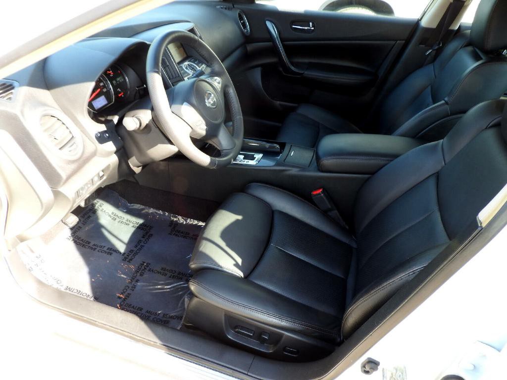 2014 Nissan Maxima Image 8