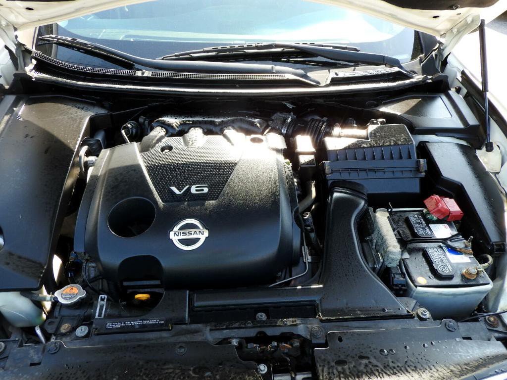 2014 Nissan Maxima Image 16