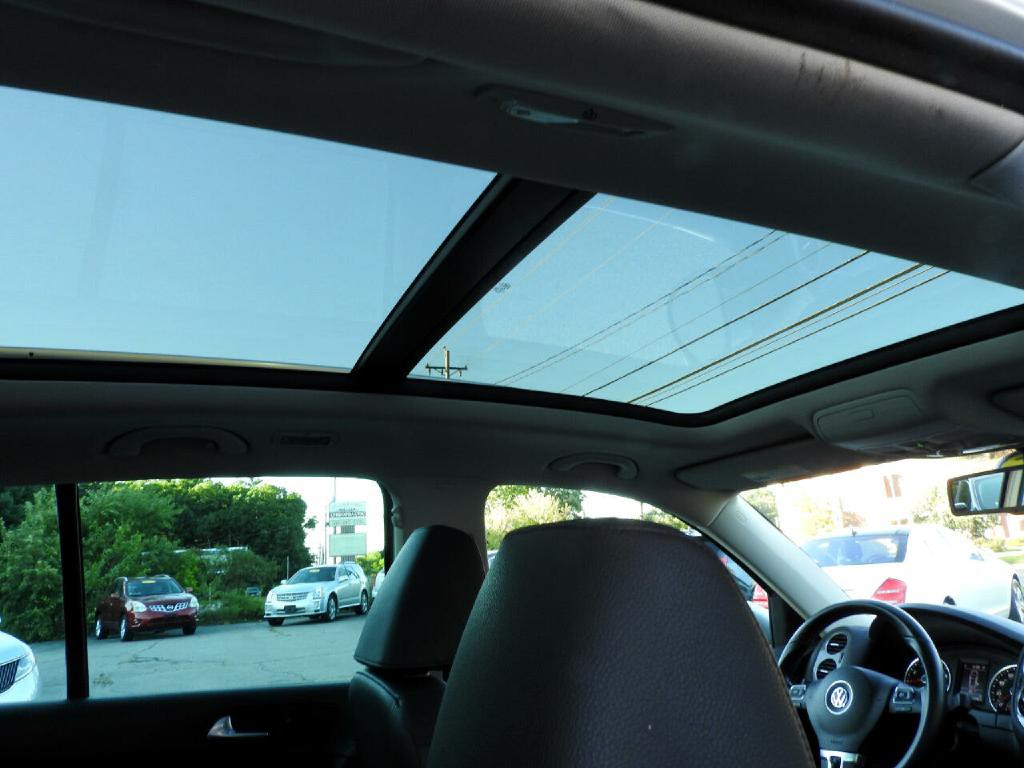 2016 Volkswagen Tiguan Image 11