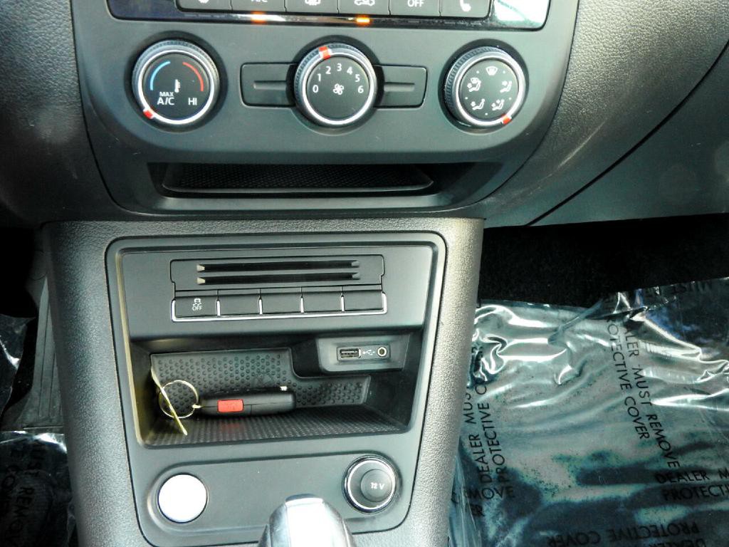 2016 Volkswagen Tiguan Image 14