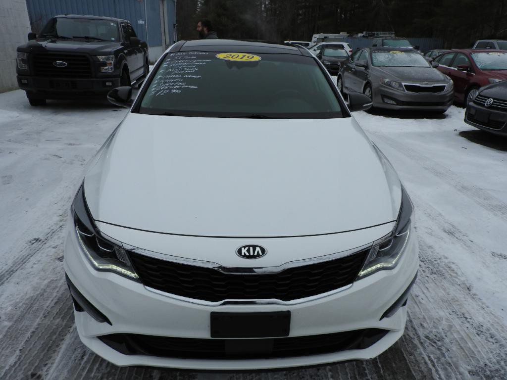 2019 Kia Optima Image 2