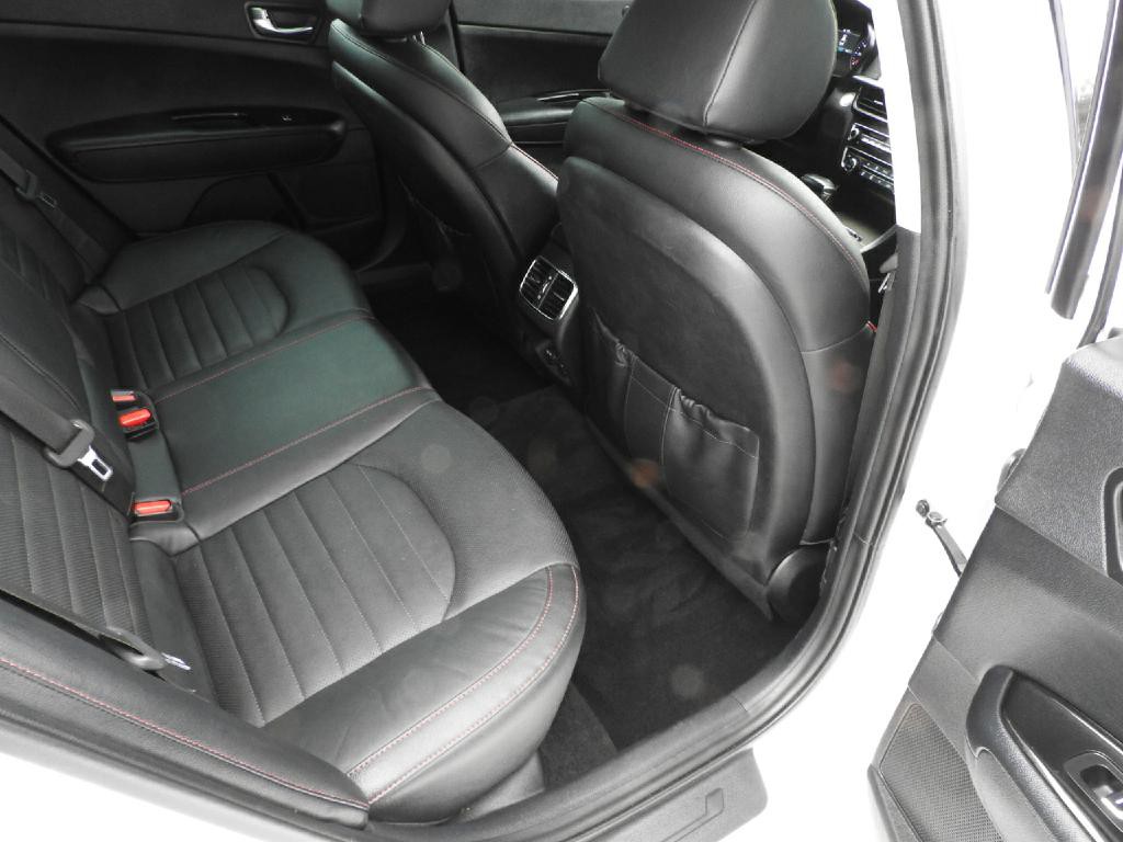 2019 Kia Optima Image 8