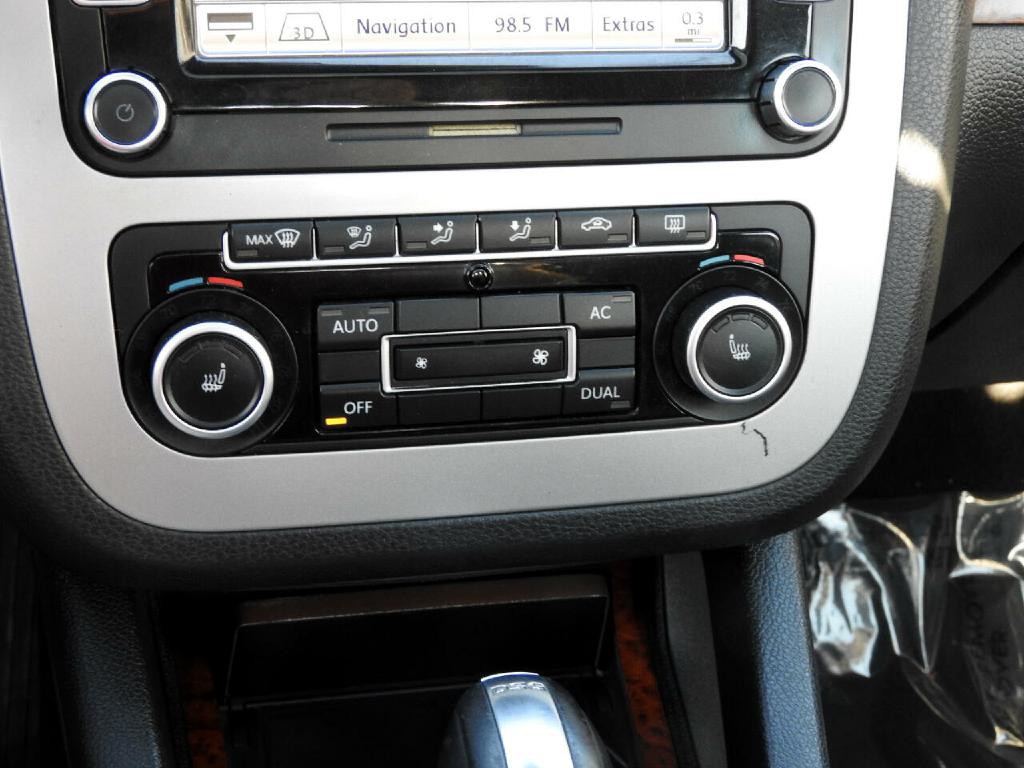 2012 Volkswagen Eos Image 16