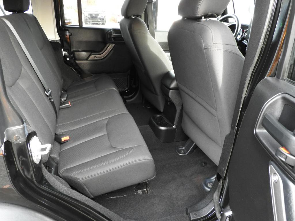 2015 Jeep Wrangler Image 7