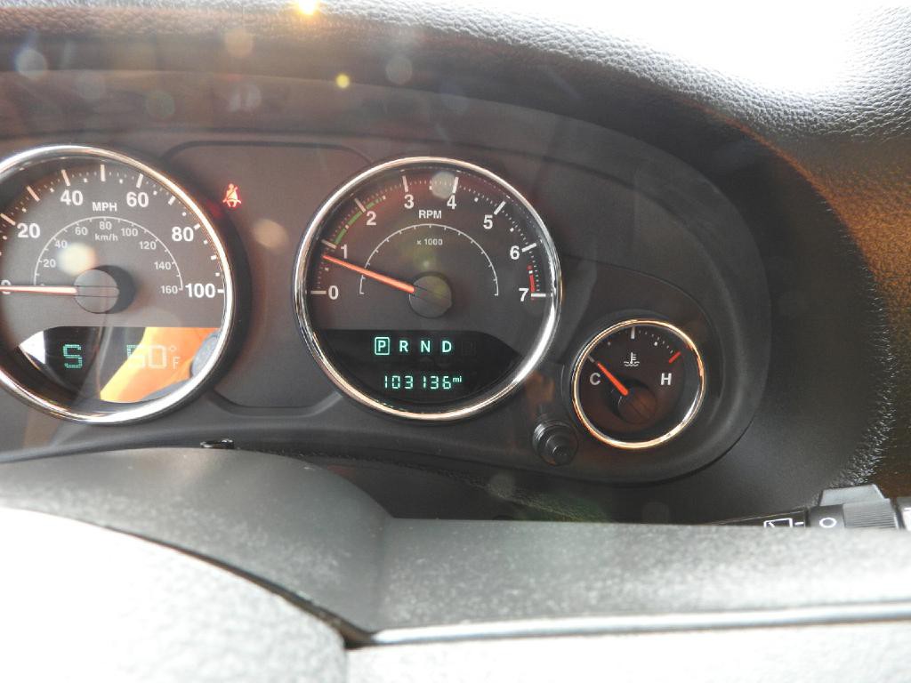 2015 Jeep Wrangler Image 14