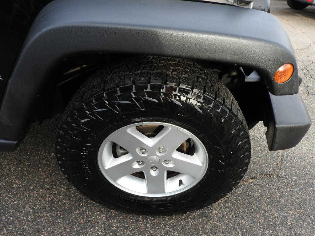 2015 Jeep Wrangler Image 18