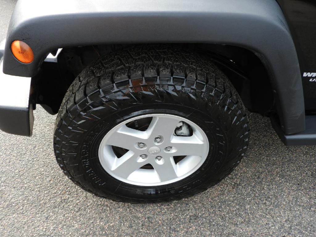 2015 Jeep Wrangler Image 19