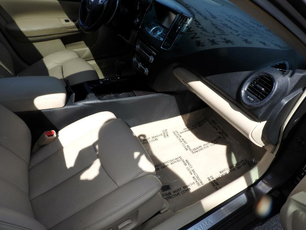 2014 Nissan Maxima Image 9