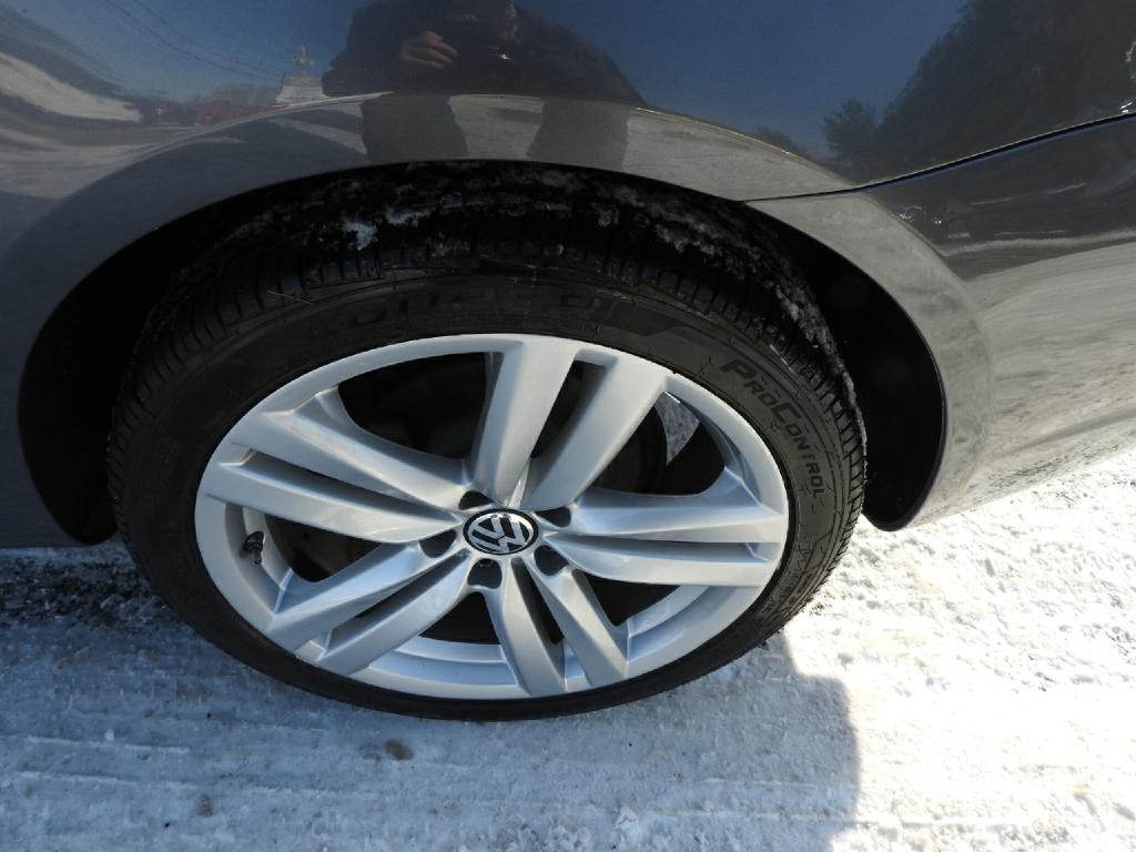 2015 Volkswagen Eos Image 14